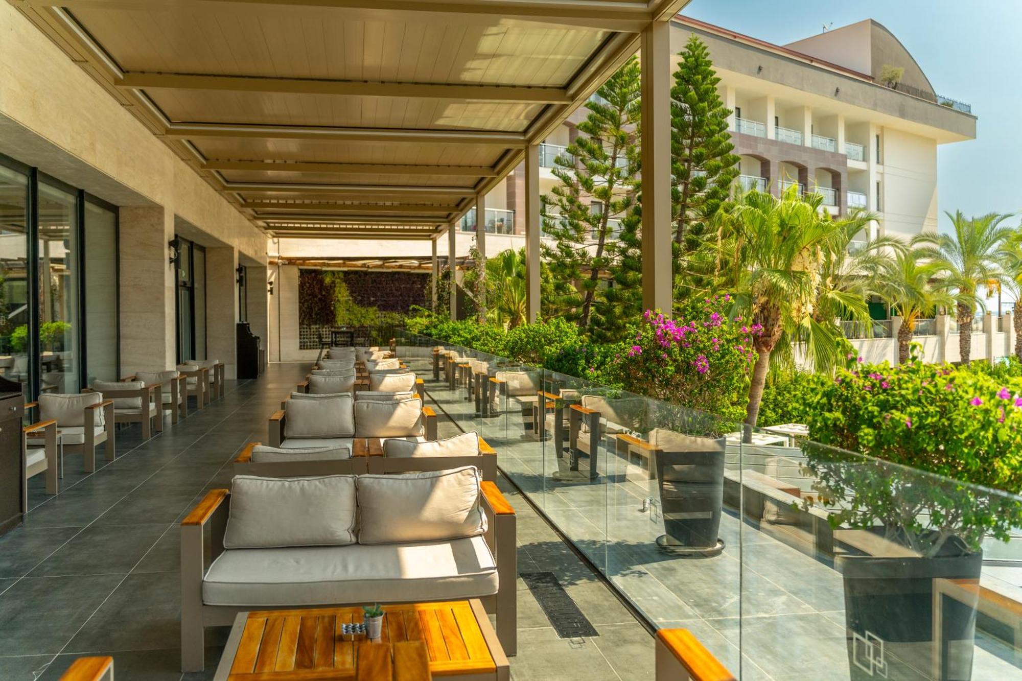 Doubletree By Hilton Antalya-Kemer All-Inclusive Resort Exterior photo