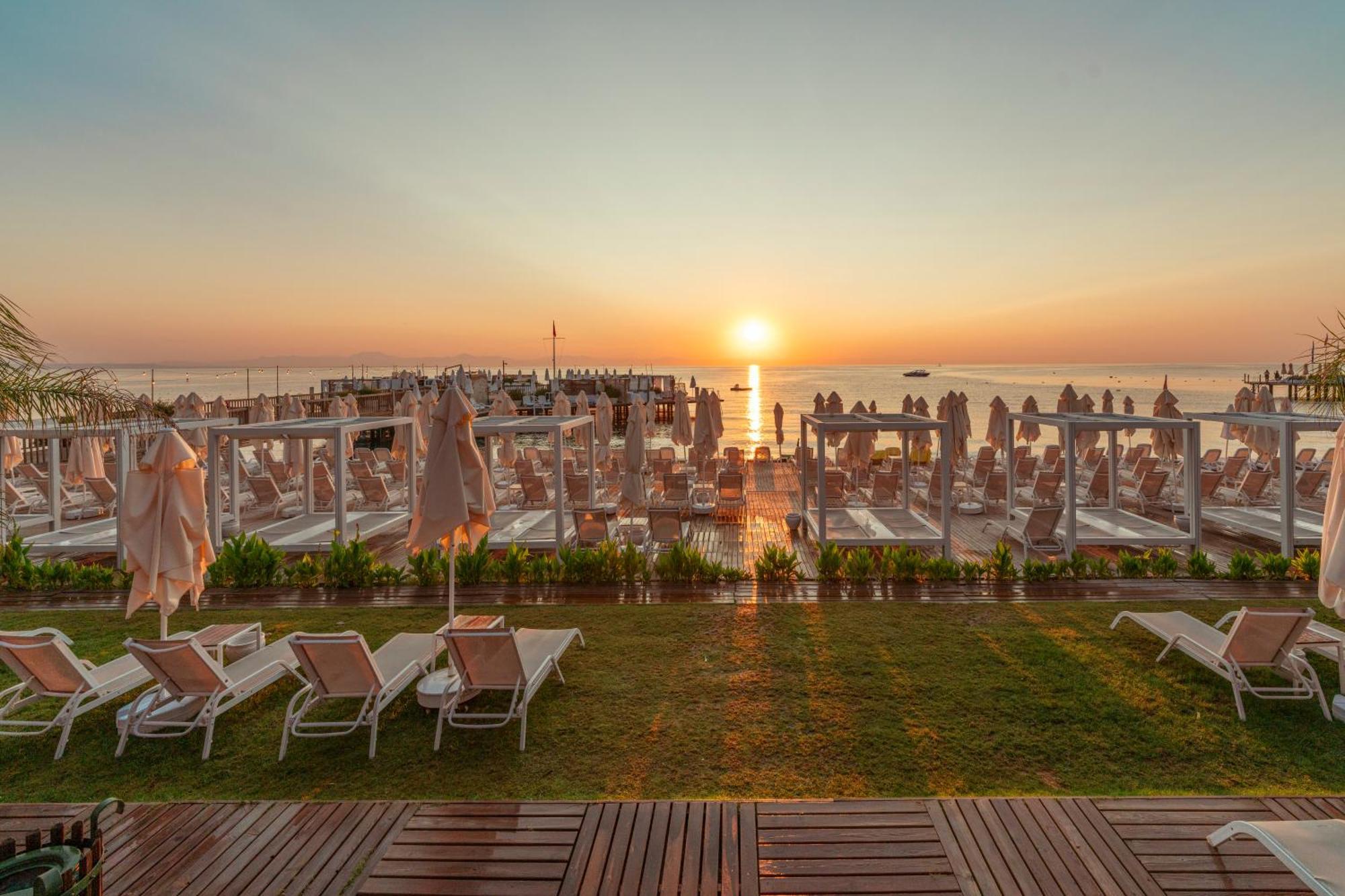 Doubletree By Hilton Antalya-Kemer All-Inclusive Resort Exterior photo